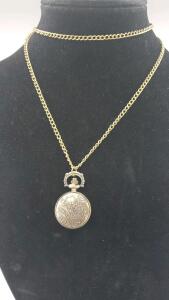 Gorgeous Pocket Watch Necklace
