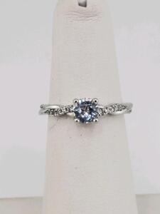 Gorgeous Ring Size 5