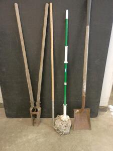 Post Hole Digger, Shovel, Spare Utility Handle With a Threaded Rod End Mop