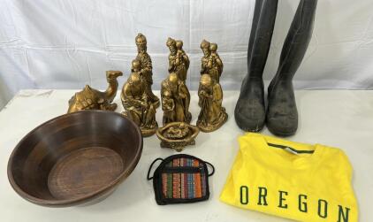 (1)Vintage Columbia Oregon Ducks Long Sleeve (8)Gold Novelty Statues (1)Steel Toe Size 6 Rubber Boots (1)12in Round Wooden bowl
