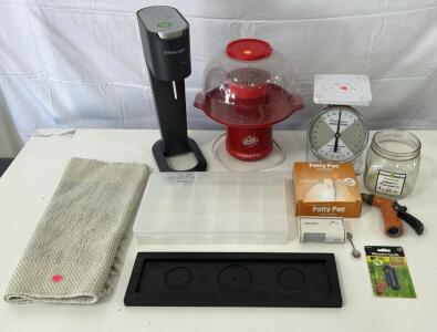 (1)Soda Stream Sofa Carbonator (1)Presto Orville Redenbacher&rsquo;s Popcorn Maker (1)Vintage American Family Scale & More