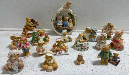 Assortment Of Cherished Teddies Collectables