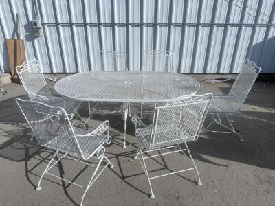 (1) Metal 6 Chair Outdoor Metal Table & Chairs