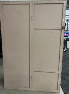 49&rdquo;W X 26&rdquo; D X 72&rdquo; Vintage La Wooden Wardrope Cabinet Located ( Live room)