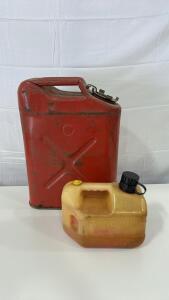 (1)Jerry Can (1)1.4 Gallon Gas Can
