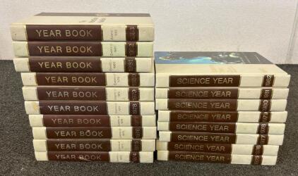 (10) The World Book Year Books In Order And (8) Science Year Tge World Book Science Annual Books In Order