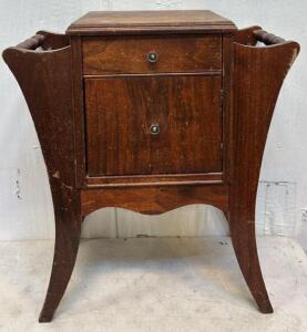 Small 2-Drawer Nightstand / 10&rdquo; L x 20&rdquo; W x 22&rdquo; H