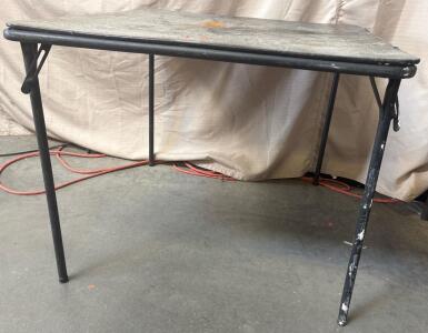 Folding Table H 2&rsquo; 3&rdquo; W 2&rsquo; 9&rdquo; L 2&rsquo; 9&rdquo;