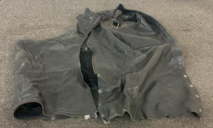 (1) Pair Of Milwaukee Real Leather Chaps