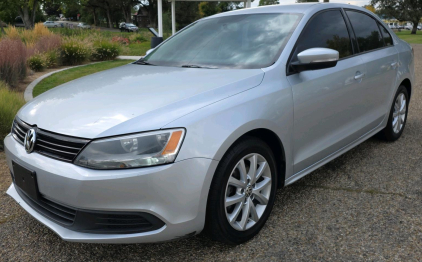 BANK REPO - 2012 VOLKSWAGEN JETTA - HEATED SEATS