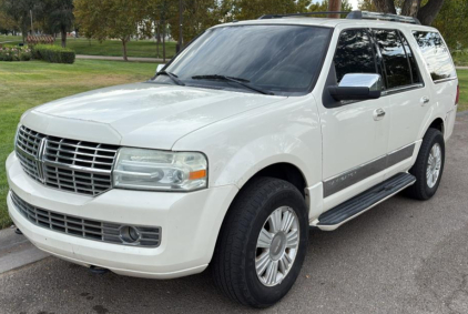 2008 LINCOLN NAVIGATOR - SUNROOF!