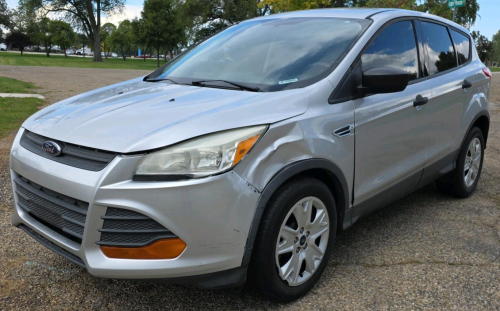 BANK REPO - 2014 FORD ESCAPE - RUNS WELL