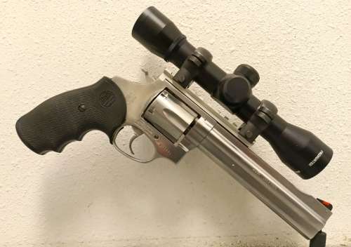 Rossi .357 Revolver w/Holster -- F111333