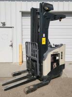 Crown RR5220-45 Electric Forklift, 4,065 lbs Capacity, 36V Battery. RUNS WELL SERVICED EVERY 3 MONTHS - 6