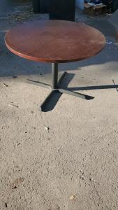Round Table 41.5"x41.5"x29.5"