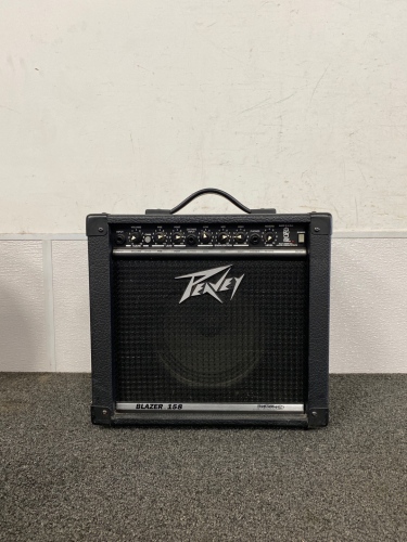 Peavey Blazer 158 Amp Powers On