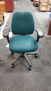 Green Office Chair 18"x26"39"