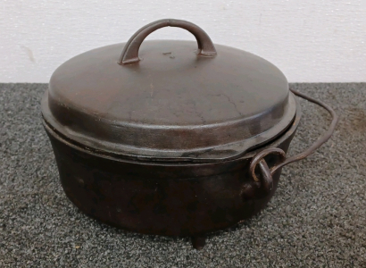 10" Cast-Iron Dutch Oven with lid