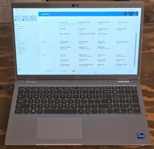 Dell Precision 3560 Laptop w/ Charger