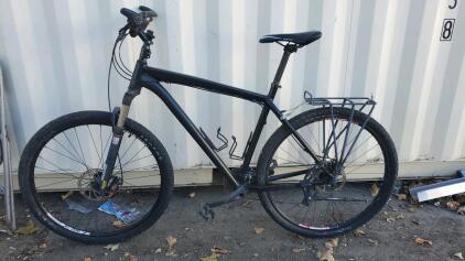 29" Specialized Rockhopper Mountain Bike