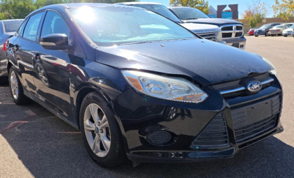 2014 FORD FOCUS - 40K MILES!