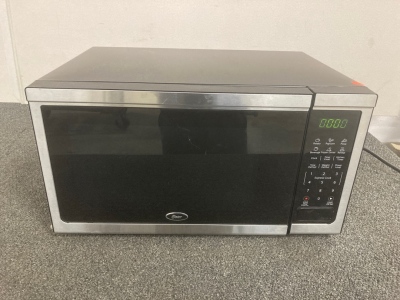 Oster 21” Microwave