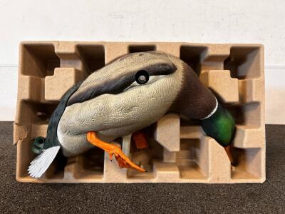Avian X Powerflight Mallard Electronic Decoy (Powers On, Missing Wings)