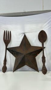 (1) 35inx35in Metal Star Wall Art (1) 38in Metal Fork Wall Art (1) 37in Metal Spoon Wall Art