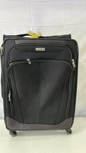 (1) Samsonite Solyte DLX Spinner Luggage