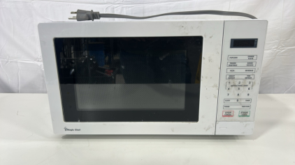 (1) Magic Chef Countertop Microwave Oven