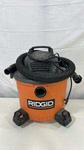 (1) RIDGID Wet/Dry Shop Vacuum