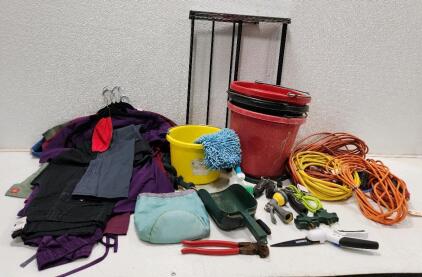 (1) Foldable Drying Rack (3) Hose Attachments (3) Large Buckets And More