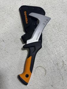 (1) Fiskars 13 Billhook