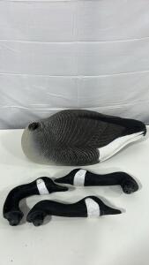(3) Canada Honker &ndash; Super Magnum Decoy (3) Swivel Heads
