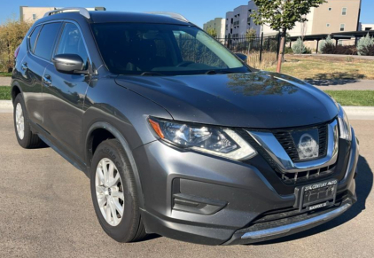 2017 NISSAN ROGUE - AWD!
