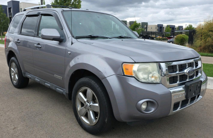 2008 FORD ESCAPE - 4X4! SUNROOF!