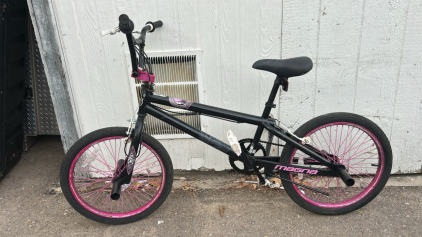 (1) 20in Magna Torrid Bike (Pink And Black)
