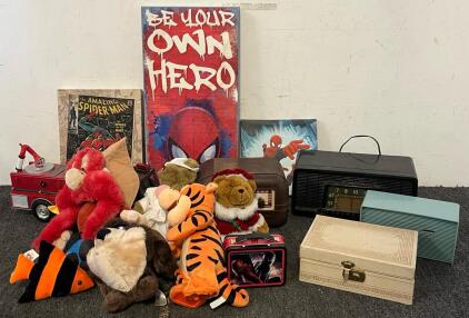 Vintage Radios, Wall Decor & Toys