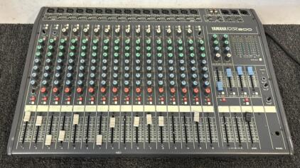 Yamaha MX200 Mixing Console