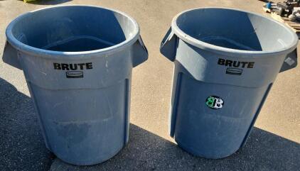2 Rubbermaid Brute Commercial Trash Can, 44 Gallon, Grey, Model 2643