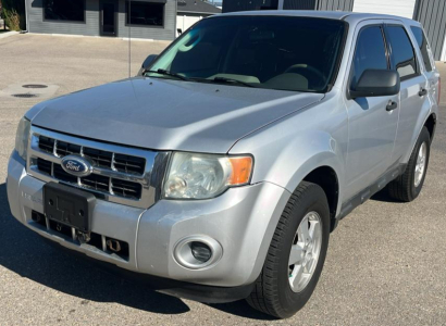 2010 FORD ESCAPE