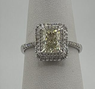 18K White Gold Diamond Ring, Radiant Cut 1.51 CTW, RN037031