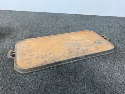Cast iron skillet