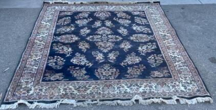 Large Rug L 9&rsquo; 7&rdquo; W 7&rsquo; 9&rdquo;