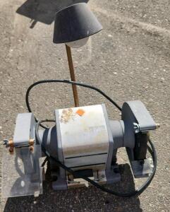 Sears Roebuck 1/3 HP Bench Grinder, Serial: 71140x15x