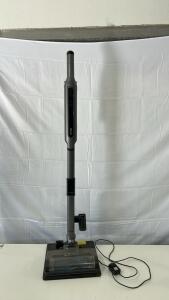 (1) Shark WS642 WANDVAC System Pet Ultra-Lightweight Cordless Stick Vaccum