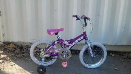 Magna 16" Miss Maui Bike w/Training Wheels, pink