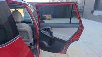2011 TOYOTA RAV4 - 4X4! SUNROOF! - 16