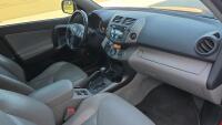 2011 TOYOTA RAV4 - 4X4! SUNROOF! - 20