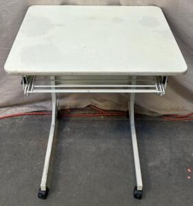 White Metal Desk w/ Wheels / 24&rdquo; L x 30&rdquo; W x 33&rdquo; H
